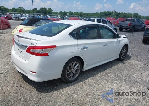2015 Nissan Sentra Sr z USA, uszkodzony, nr VIN 3N1AB7AP6FY226855